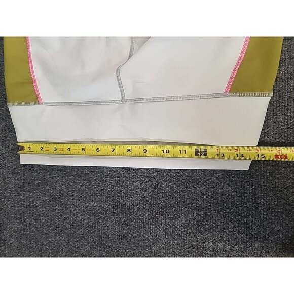 NWT Fabletics On The Go High Waisted Capri Leggings Womens XL Breathable Yoga - Picture 8 of 9